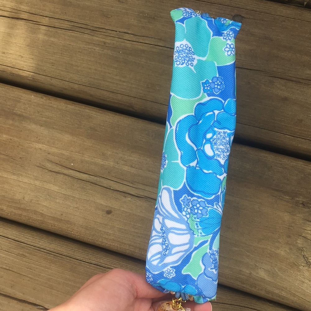 Lilly Pulitzer for Estée Lauder makeup bag - Picture 2 of 7